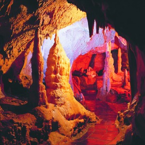 Bild 2 - Attendorner Tropfsteinhöhle - Bild 2 - Attendorner Tropfsteinhöhle -